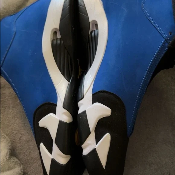 Jordan 14 Retro Laney Size 14 - Picture 2 of 5